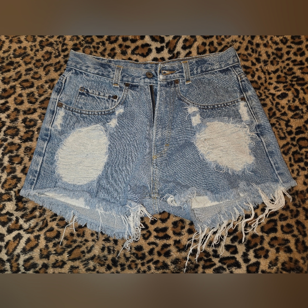 Levis Distressed Denim Women Shorts